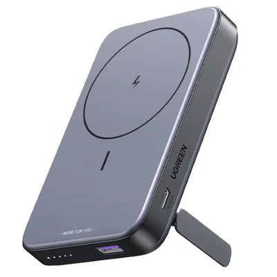 UGREEN PB206 10000mAh magnetic wireless power bank with 15W Qi for smartphones